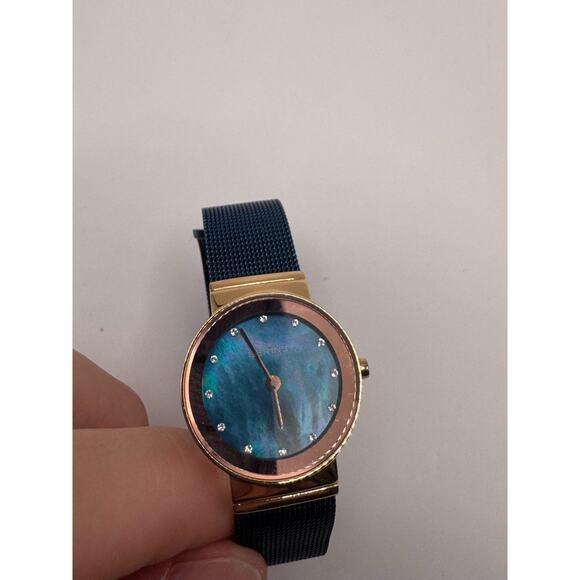AWESOME Bering Women\'s 10126-367 Time Classic Steel Rosegold Blue Watch